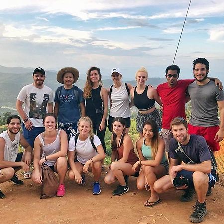 Spicythai Backpackers Chiang Mai Buitenkant foto