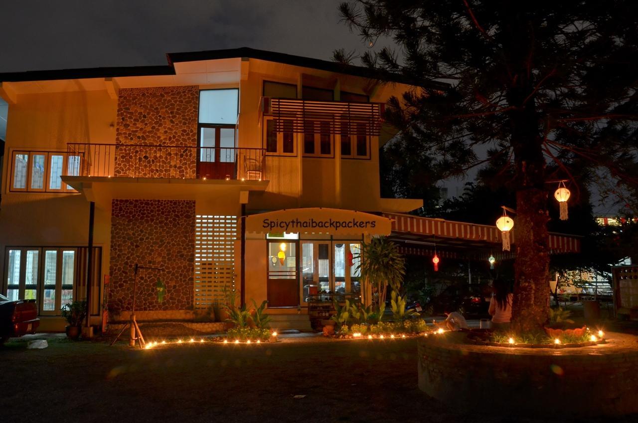 Spicythai Backpackers Chiang Mai Buitenkant foto